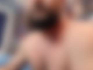 HugeMuscles's Live Sex Cam Show