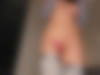 Live cam show with MoonLovee - Blowjob on xDating | oman