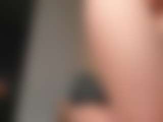 MoonLovee's Live Sex Cam Show