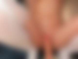 MoonLovee's Live Sex Cam Show