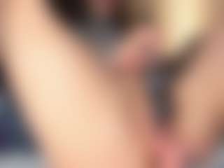 MoonLovee's Live Sex Cam Show