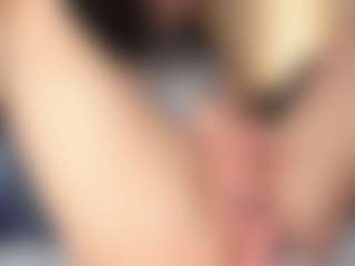 MoonLovee's Live Sex Cam Show