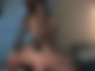 Live cam show with MoonLovee - Asian Teen (18+) on Mixed Magazine Live