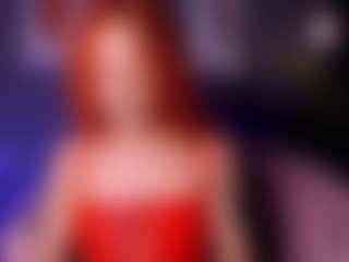 Live cam show with Sami Hills - Green Eyes on hotwifechat.live