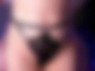 Sami Hills's Live Sex Cam Show