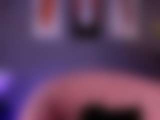 Live cam show with Sami Hills - Green Eyes on hrnylive.com