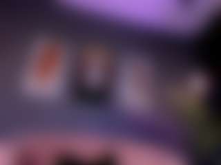 Live cam show with Sami Hills - Green Eyes on Soda Cam