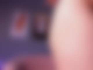 Sami Hills's Live Sex Cam Show