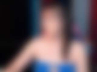 Live cam show with Mia - Bikini on liverealitysex.com