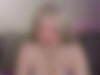 Live cam show with Carolina - Yoga on Strip Flash - Live Sex Shows