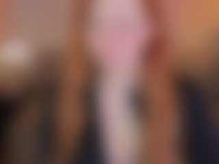 Live cam show with Carolina - Bedroom Red Hair on mypornchat.com