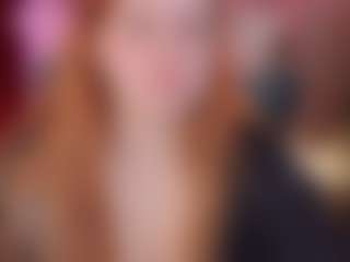 Live cam show with Carolina - Red Hair on Porn Luv