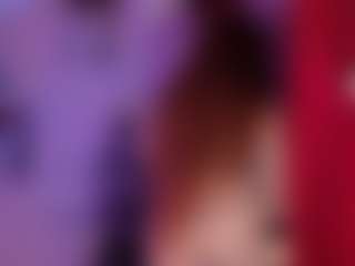 Live cam show with Carolina - Bedroom Red Hair on dropp.cam