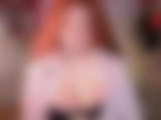Live cam show with Carolina - Sexwebcam Red Hair on Camsoda