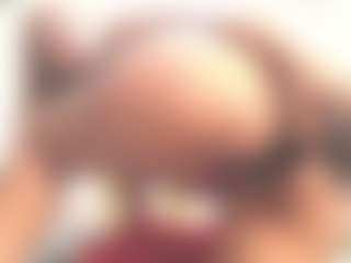 Live cam show with samy-brown - Bedroom Mature on boobsie.com