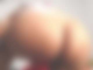 Live cam show with samy-brown - Muscle on Latina Girls