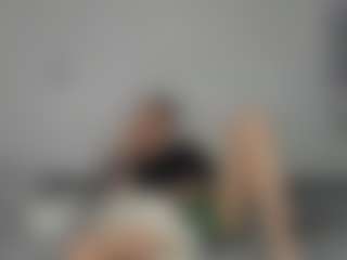 Live cam show with ErickDeen - Brown Eyes on Camsoda