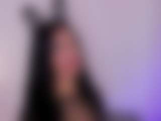 Live cam show with Cylie Lee - Moaning on Camsoda