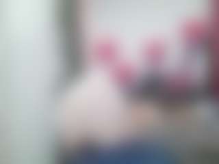 Live cam show with Eli - Brown Eyes on Hubzter Live