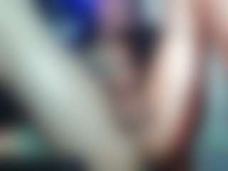 Live cam show with Eli - Brown Eyes on Camsoda