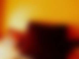 Live cam show with CocoFlames75 - Mature on makecum.org