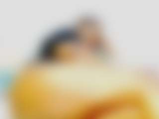 CocoFlames75 MILF webcam performer live streaming