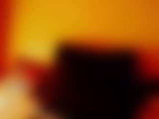 CocoFlames75 MILF webcam performer live streaming