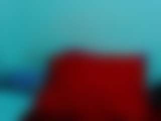 CocoFlames75 MILF webcam performer live streaming