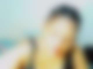 CocoFlames75 MILF webcam performer live streaming