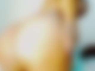 CocoFlames75's Live Sex Cam Show