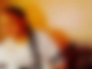 CocoFlames75 MILF webcam performer live streaming