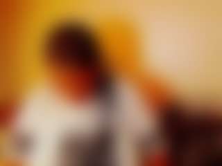 CocoFlames75 MILF webcam performer live streaming