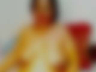 CocoFlames75 MILF webcam performer live streaming