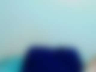 Live cam show with CocoFlames75 - Solo on Camsoda