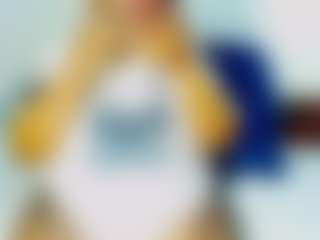 CocoFlames75 MILF webcam performer live streaming