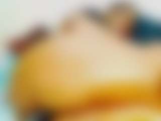 Live cam show with CocoFlames75 - Black MILF on Mixed Magazine Live