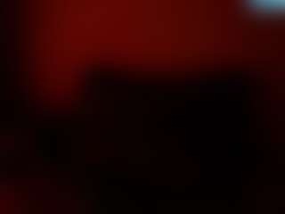 CocoFlames75 MILF webcam performer live streaming