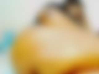 Live cam show with CocoFlames75 - Ebony MILF on Uber Horny