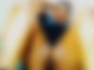CocoFlames75's Live Sex Cam Show