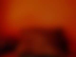 CocoFlames75 MILF webcam performer live streaming