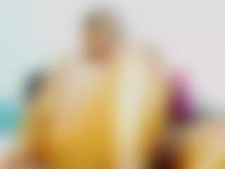 CocoFlames75 MILF webcam performer live streaming