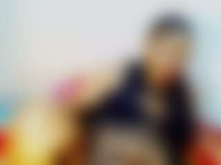 CocoFlames75 MILF webcam performer live streaming