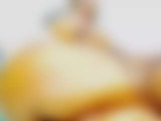 Live cam show with CocoFlames75 - Black MILF on studioflirtlive.com