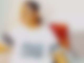 Live cam show with CocoFlames75 - Black Middle Aged on Dare Cams