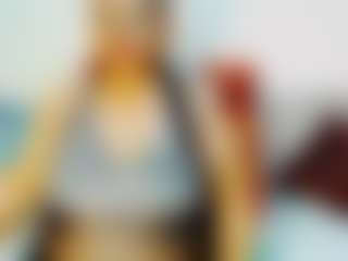 Live cam show with CocoFlames75 - Black MILF on WildCum
