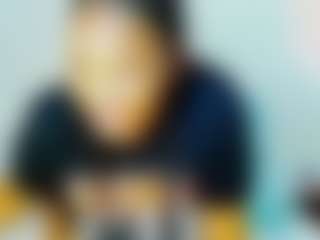 CocoFlames75 MILF webcam performer live streaming