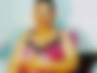 Live cam show with CocoFlames75 - Black Middle Aged on xxxlivecams.org