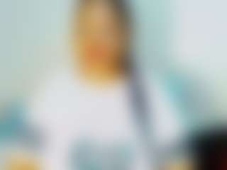 Live cam show with CocoFlames75 - Middle Aged on Mixed Magazine Live