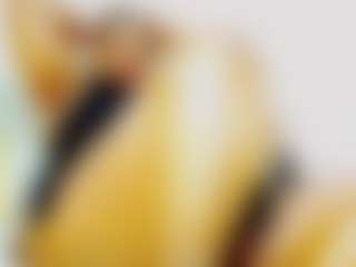 Live cam show with CocoFlames75 - Striptease MILF on TeamSkeetLive