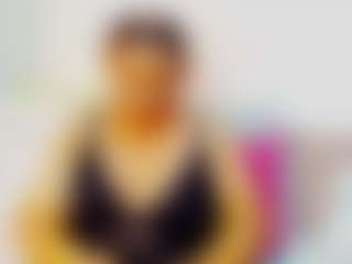Live cam show with CocoFlames75 - Gagging on madthumbs